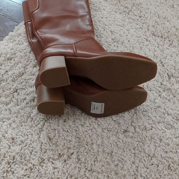 Baretraps Thalia knee high western style 2 1/4" stacked heel boot  size 9.5 NWT - Picture 8 of 8